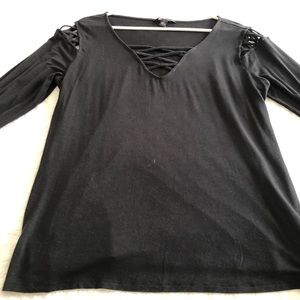 Women’s Rock and Republic XL long sleeve shirt.